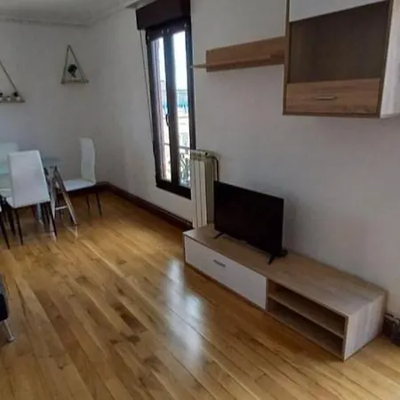 Spacious With Terrace In Camargo Maliano