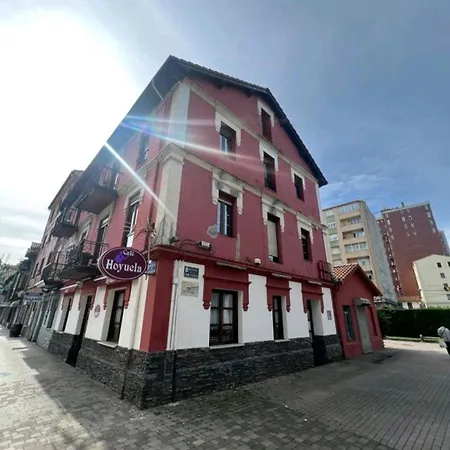 Spacious With Terrace In Camargo